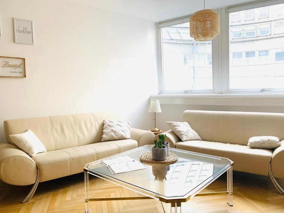 Ruhige Wohnung Im Gasometer Wien *Wifi*U3*Netflix*